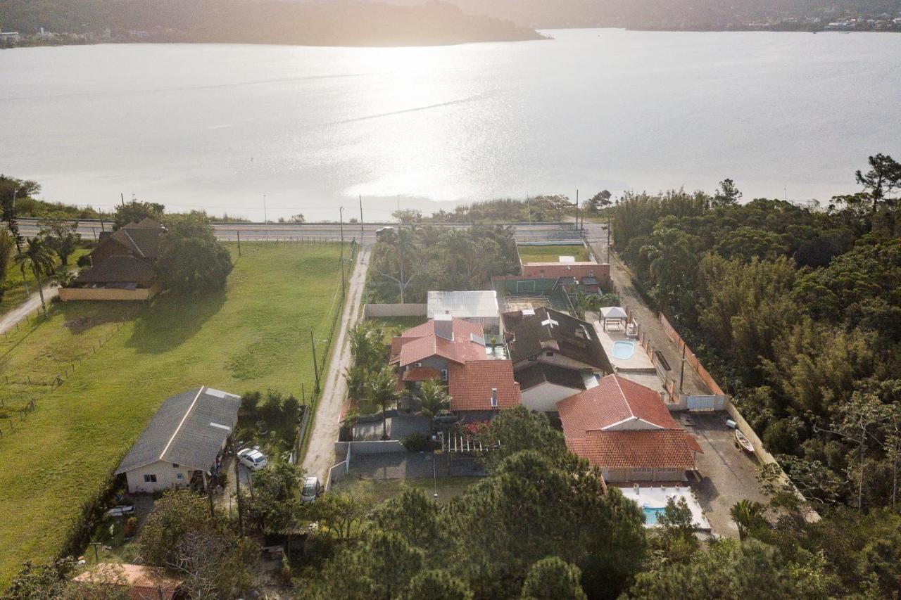 Casa Paradisiaca Na Lagoa Da Conceicao Florianópolis Exteriör bild